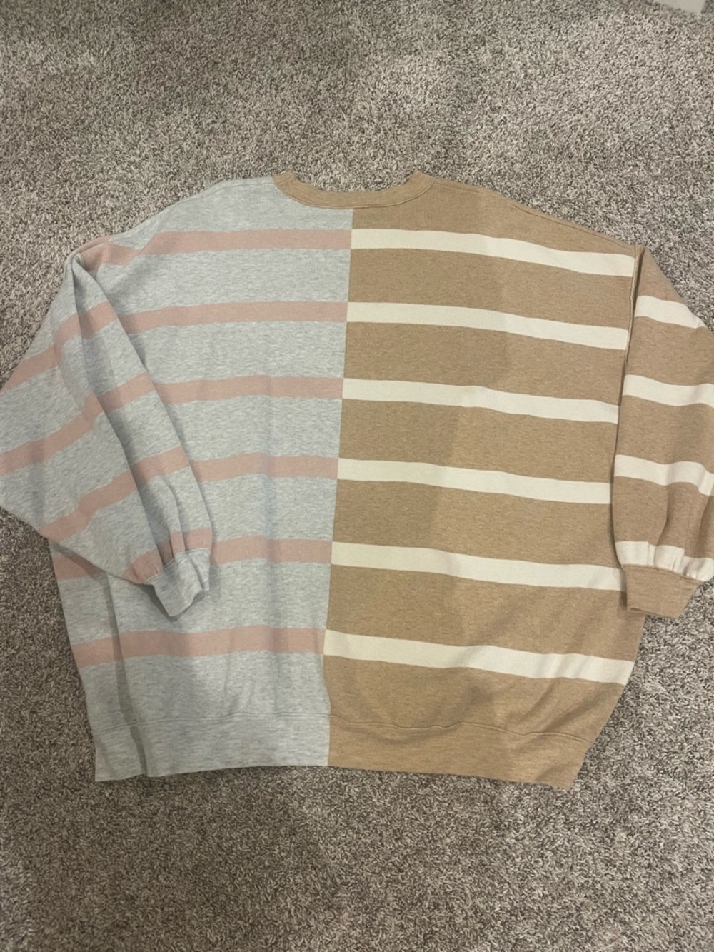 Free People Uptown Oversized Pullover - Camel Grey Combo - Size Small - Picture 4 of 4